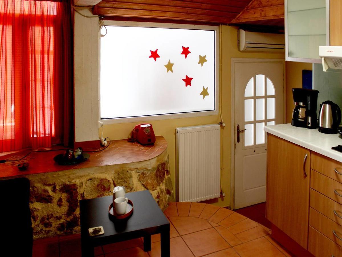 Sweet Stone Apartment In Imittos Atenas Exterior foto